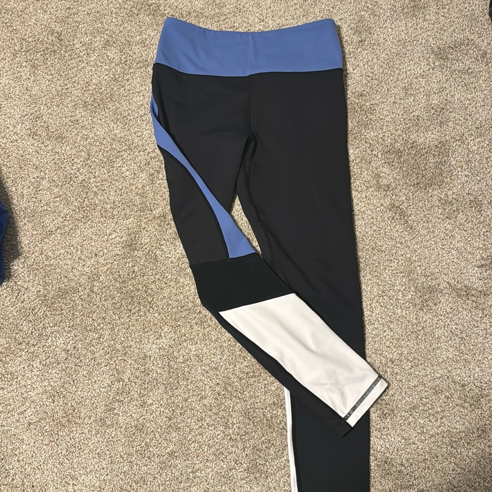 Zyia light n tight leggings size 6/8
